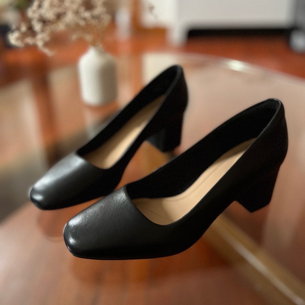 Clarks Genuine Leather Chunky Low Heels